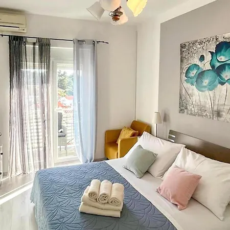 Апартаменти 1 Bedroom Amazing In Hvar