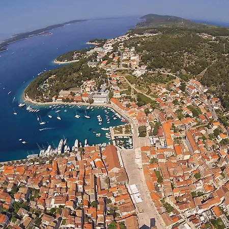 Διαμέρισμα 1 Bedroom Amazing In Hvar Χβαρ